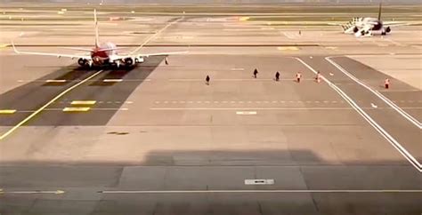 Blitz degli anarchici a Malpensa, quattro arresti .